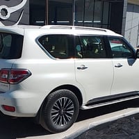 مكلف بالنشر   سيف العرب 🇯🇵 NISSAN PATROL  PLATINUM 2014      وارد خليج...