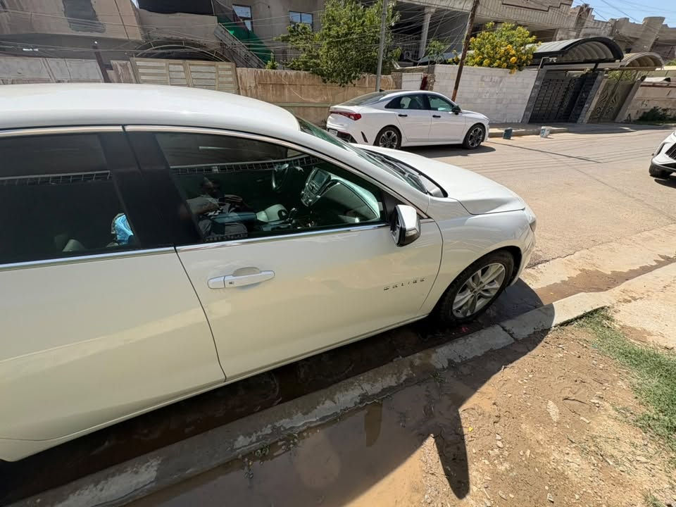 السلام عليكم
ماليبو ٢٠١٧ lt 
قطعتين صبغ بدون دواخل ولا شواصي
ماشيه ١٨٧
السعر ٨٥ 
مكاني غزالية
***********
