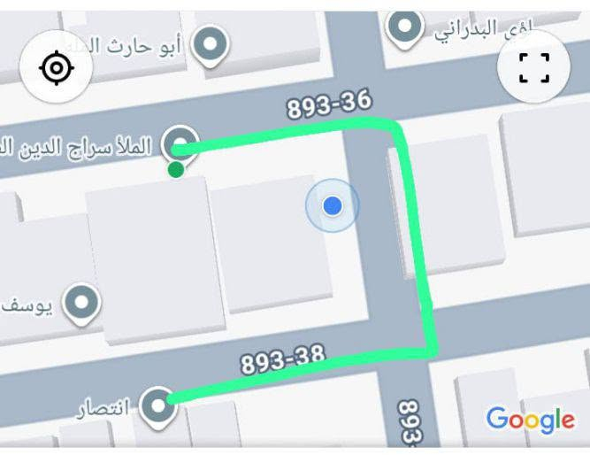 بيت ٣٠٠متر • ركن ٣شوارع • حي الفرات زقاق ٢١