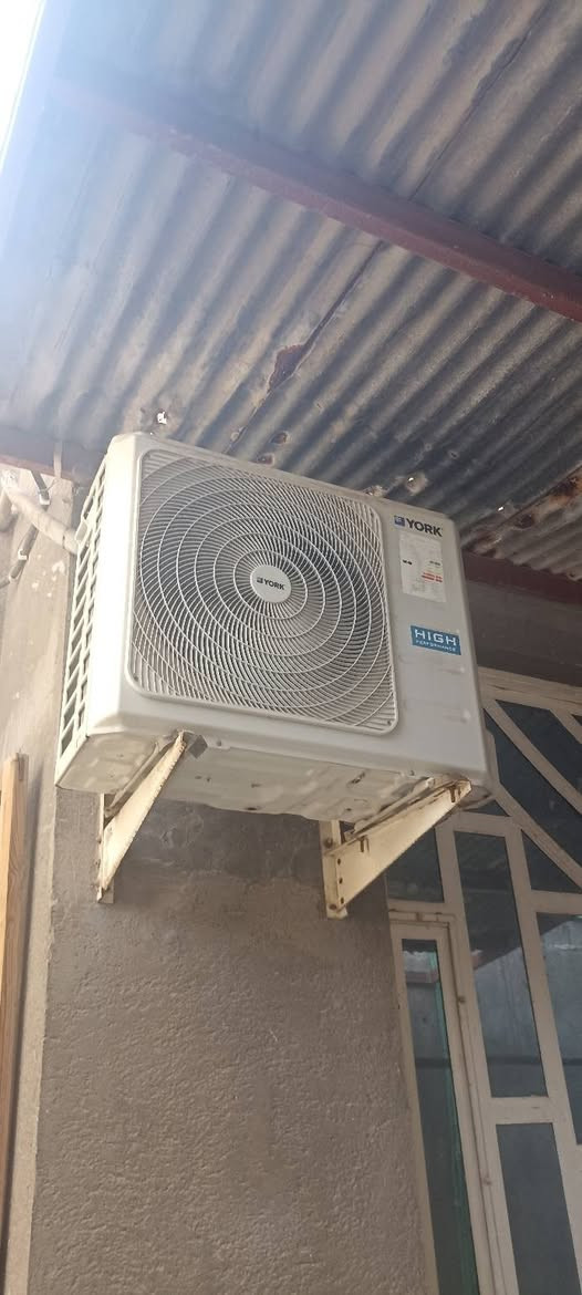 سبلت يورك ٢ طن بلادي بسعر ٤٠٠ الف
***********

