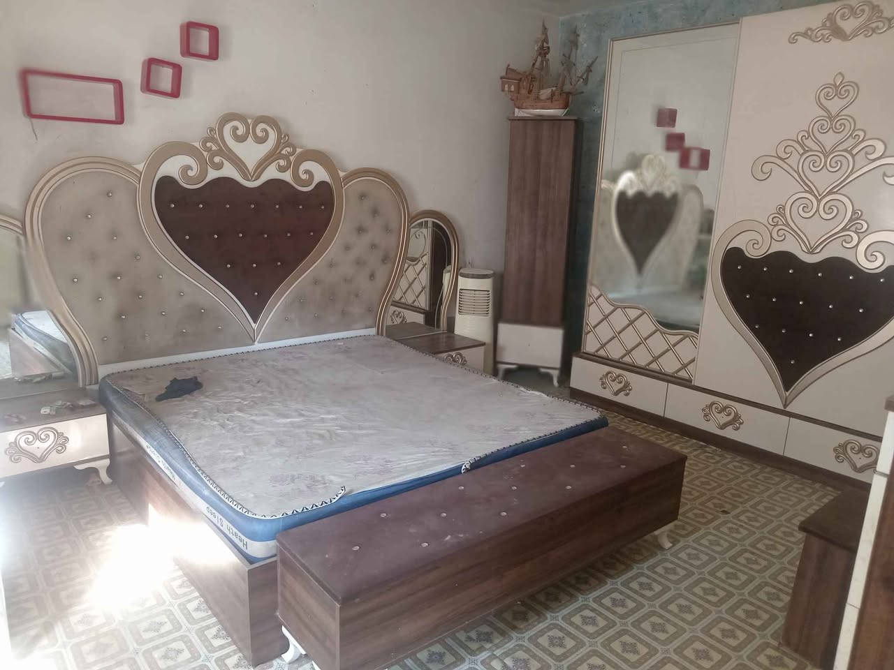 غرفة نوم تركي درجه أوله نضيفه كلش اي ضرر ماكو سعره ٧٠٠ وبيه مجال مكاني الكاظميه اجكوك ***********
*********** بغداد, العراق
