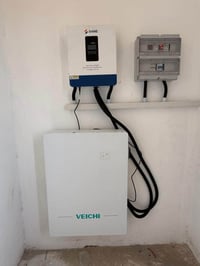 بطارية ليثيوم • 10kWh 51.2V • ضمان 10 سنوات