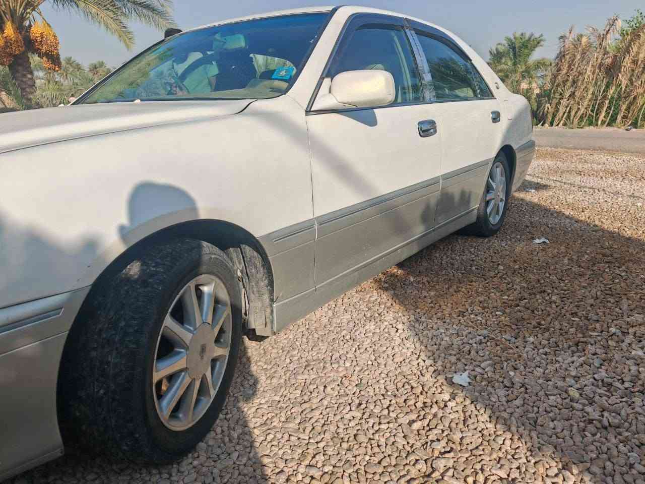 تويوتا كراون ملكه 2002 رقم كركوك انگليزي
مكفوله من ضربه وگص ونقل جثه واصوليات. 
مواصفات السياره: 
تحويرة نجف فوگ وجوه
مكينه D4 الكبير كرستال اصل
اربع دكم اصل 
تبريد امامي خلفي 
ثلاجه خلفيه 
دبل شاشة
مري شفط + تحكم ستيرن 
كشنات كهربائية 
 ستيرن كهربائي + خزن 
لايت زنون اوتماتيك + كهربائيات في وضع ممتاز 
ويل نجمه 
مانع انزلاق + ABS 
برده خلفية
السياره بأسمي سنوية نافذه لل 2029
مشروع وطني 
السيارة جاهزة تحتاج فقط حدادية 
عنوان السياره نجف ناحية الحرية  
غير متواجد ع الفيس فقط اتصال
***********
السعر 135 وبيها مجال للشراي
