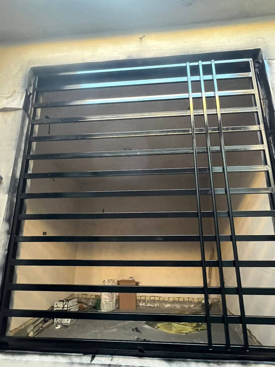 تنضيف شبابيك + صبغ للاستفسار الاتصال ع رقم ***********
