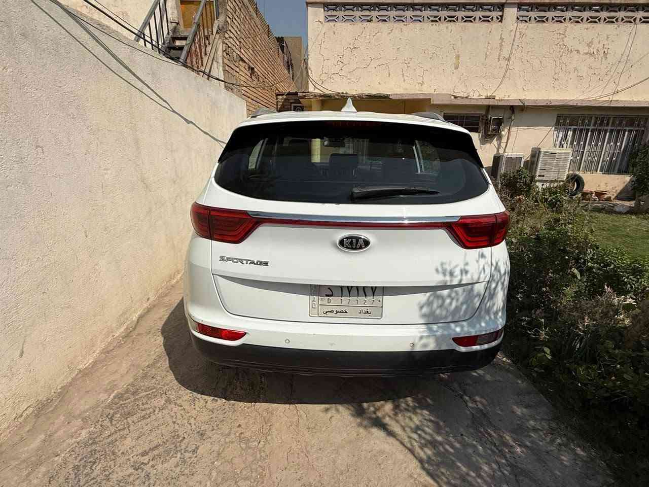 يالله
السلام عليكم
كيا سبورتج ٢٠١٦ شكل ١٧
محرك ٢٠٠٠ دوش
حساسات أماميه
حساسات خلفيه
بيها صبخ مثل ما موضح بالسونار
الباقي مكفول
داخل حمصي
شاشه
كامره خلفيه
تدفئه كشنات
١٦٤
بغداد السيديه
***********

نص مكتوب في الصور:
- كار دايسوند
- الجانب الايسر بارد في الجاملغ وصيغ في
- الباب الامامي والخلفي في المكان المحدد
- الجانب الايمن سليم
- العنوان: ساحة عدن - خلف مطحنة الجلبي
- *********** :