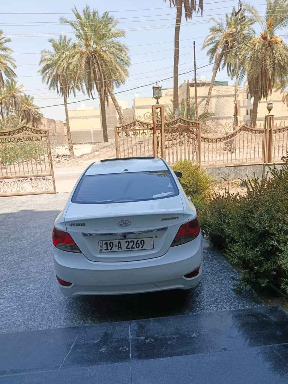 السلام عليكم ورحمة الله وبركاته
اكسنت ..... 

مديل 2013 ....

خليجي .....

مكينة دوش دبل قطرة ....

بيه بارد بالجاملغ صفحة السائق  وبارد بالباب الخلف السائق  فقط لباقي كفاله كما موضح بل صور ...

رقم .....كربلاء  .... بسمي

تبريد خير من الله .... 

 مكينة كير بحالة جيدة ....

موصفات ..

فتحة ...

 شاشة كامرة خلفية ...

تحكمات ستيرن ...

 اشاير بلمري ....

مكاني كربلاء المقدسة ..

للبيع او مراوس ..

 تحويل ثاني يوم السعر ب٩٧ اي ستفسار اتصل وتدلل خاص ماموجود ***********
