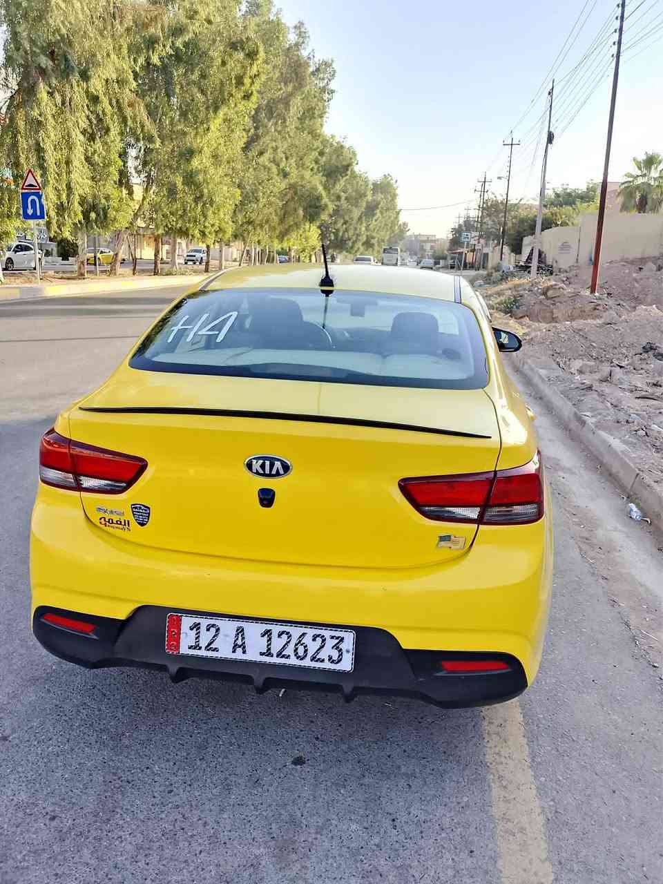 كيا ريو للبيع 
موديل 2019 رقم نينوى
الضرر: تبديل بونيد و ضربه بل جاملغ
السعر 135 ورقه
للاستفسار الاتصال على *********** اسيا
*********** كورك
