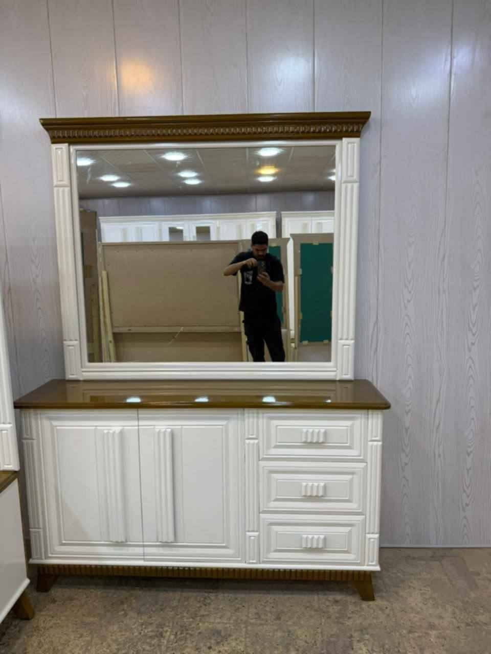 غرف نوم شغل درجه اولى شغل عراقي موديل تركي يوجد لدينا احدث الموديلات السعر مليونين وربع شامل الشد والنقل التوصيل خاص او واتساب او الاتصال *********** حلة, بابل
