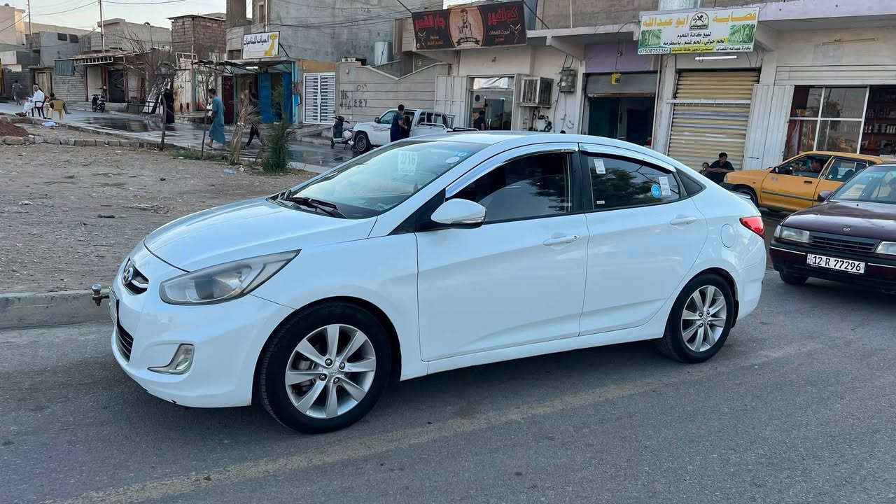‏سلام عليكم اكسنت موديل ٢٠١٦ كير ومحرك وطخم تاير وطخم كله نظيف السياره بيها أربع قطع رش بدون دواخل وهزه جديده. قبل شهر شرط التحويل 
العنوان:
موصل الأيمن  السعر83بهامجال
***********￼
