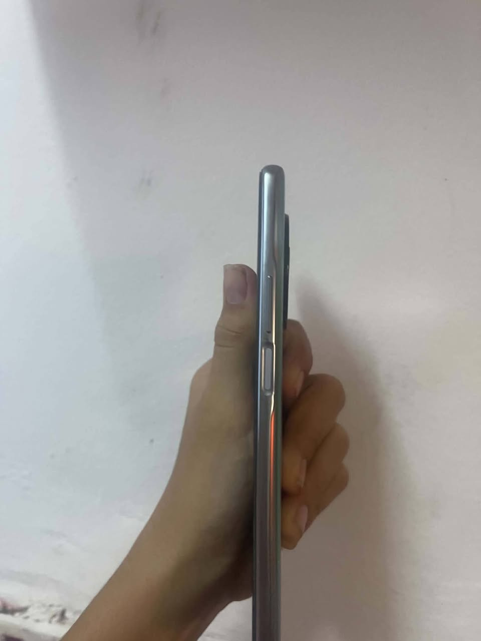 هونر اكس 9 للبيع فول مواصفات مابي عيب ذاكرته 256 وسعره مناسب 160 ومجال بسيط المراسله واتساب ***********
