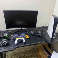 بلي ستيشن 5 مستعمل نظيف اخو الجديد للبيع بلي 5 مع ملحقاته  شاشة منحدره...