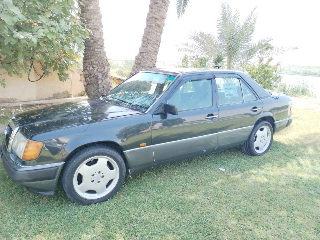 السلام عليكم مارسيدس دب موديل ٩١ تحويل مباشر تبريد شغال جاهزه السياره  السعر ٤٧ المكان سامراء ***********
