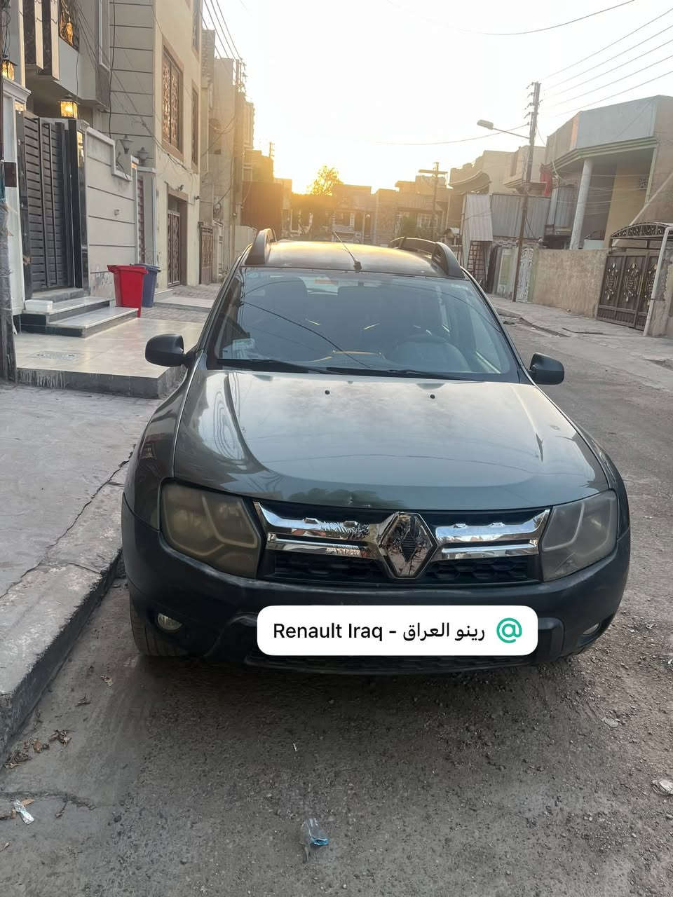 السلام عليكم 
رينو داستر 2016 ماشيه123كم رقمها بغداد
سنوية وتحويل ثاني يوم السياره حره مابيها اي قطعه صبغ بيها ضربات موضحه بصوره 
كير محرك مكفوله 
مكانها بغداد البلديات

سعرها85 وبيها مجال

التواصل واتساب ***********
