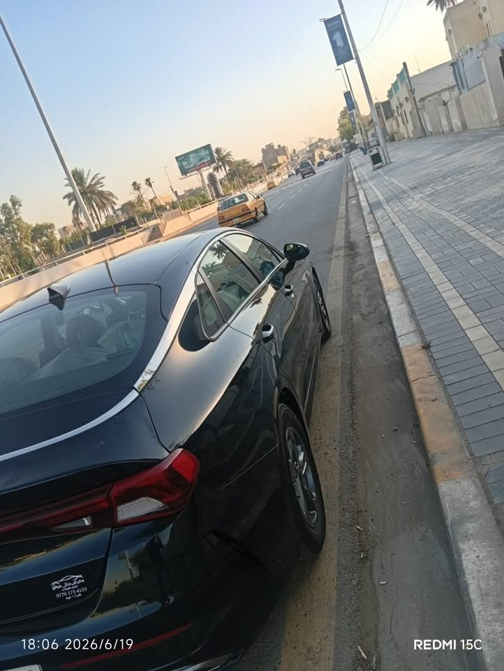 سلام عليكم
للبيع او مراوس حسب القناعه
k5مديل2023وارد امريكي 
حادثها بس بنيد او بلعراق بيها الجاملغ الخلفي رقم اربيل الدولي هزه او سنويه جدد سياره جديده او خير من الله ماشيه27مواصفات نص فول محرك1600تيربو
مكان السياره بغداد الكاظمية
السعر ١٢٧ وبيهه مجال بسيط
للاستفسار ***********
