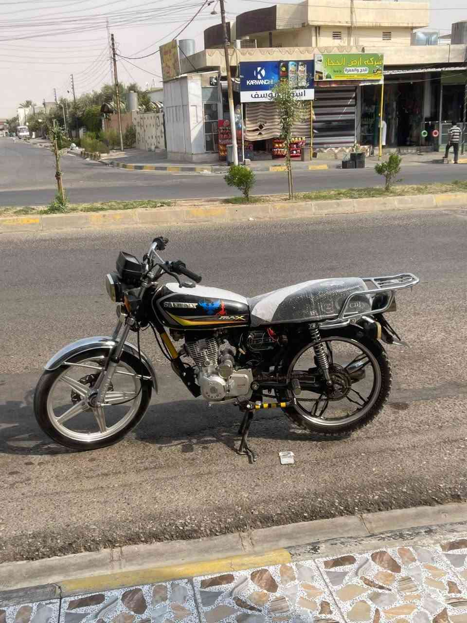 السلام وعلكم نامي برو موديل 23 خمسه كير نكره سلف نشاط فول مكينه شرط مامفتوح جيب وياك فتر وفحص دراجه حلوه مابيه اي عيب بيه شويه ملحضات بل كهربائيات بس أراد ربط دراجه حلوه مال شغل سعره مناسب 450بيه شويه مجال لشرايه الي موشراي يرحم موتاكم لا يعلق ولا يخبر *********** تعليق ماجوب مكاني كركوك
