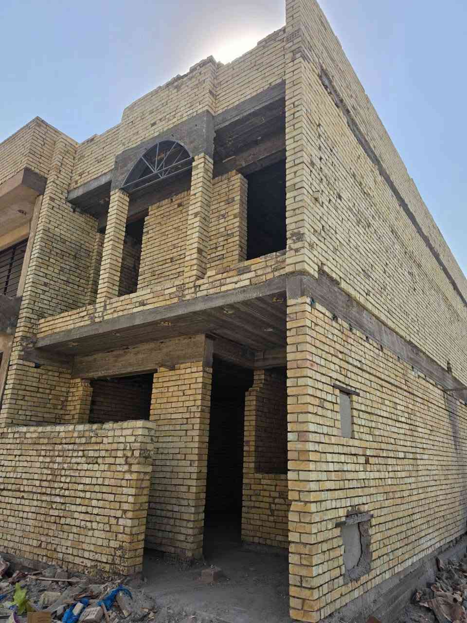 سند ٢٥ تنازل شركة وقرار محكمة 
الموقع بغداد الدوره البوعيثه مجمع الرحمن 
بسعر مناسب ٨٥! سلام عليكم هيكل ١٠٠م  طابقين ٣غرف نوم  الوجه ٦وربع ونزال ١٦ كامل الخدمات
***********
