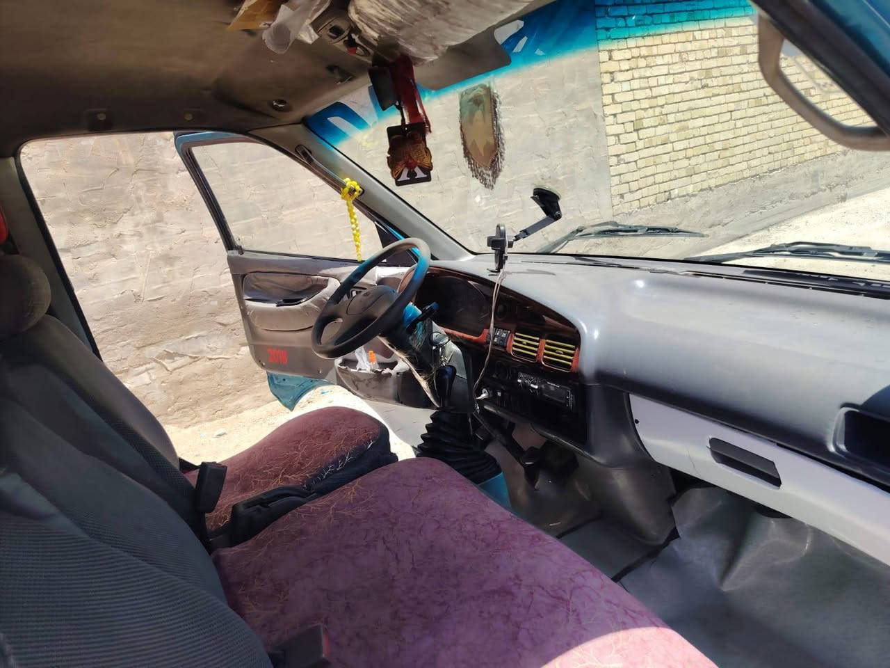 السلام عليكم كيا بريجو للبيع موديل 96رقم بغداد انكليزي بسمي مكفوله مكينه كير اكسن تخم تاير سياره جاهزه حداديه جديده سياره جاهزه العمل مكاني كربلاء ***********
