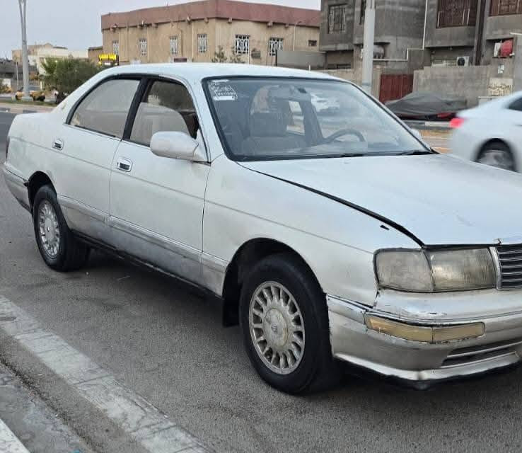 سلام عليكم
بطه فصل  موديل ((1992))
مكفوله من ضربه ولكصه ونغل 
رقم بصره تحويل مباشر 
مكينه وكير جدد (( 2500))حداديه تخم تاير 
كهربايات كلهه شغاله 
العوان لبصره 
لسعر (29// وبيهه مجال
 بياع مستعجل رجا لمو شراي لا يتعبني 
اسف عله الطاله
(***********))///((***********))
