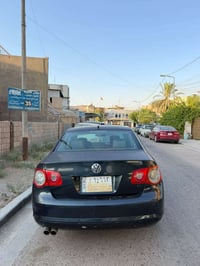 كولف جيتا 2007 بغداد السعر 49 ورقه وبيها مجال  المحرك والكبر نضيفات جد...