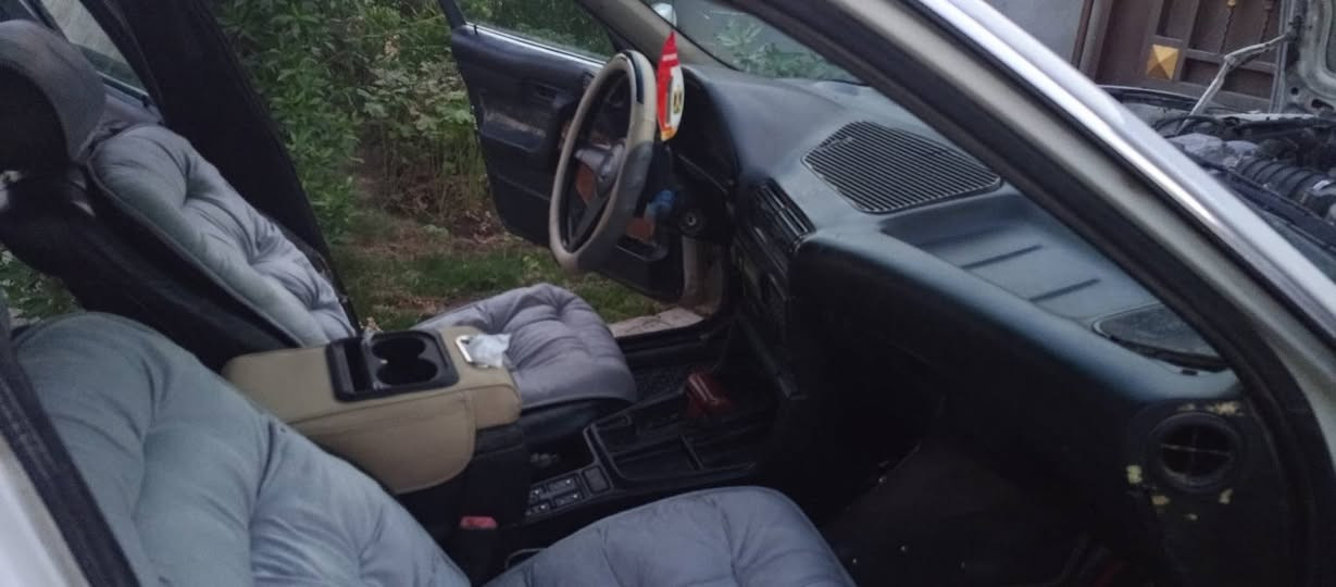 535رقم بغداد مديل ٩١ داخل جلد اسود نضيف محرك ٦مفتوح كير اتو كير ومحرك شرط تخم تاير جديد تخم ويل خليه بابل محاويل 
***********
***********
36 قفل قفل
