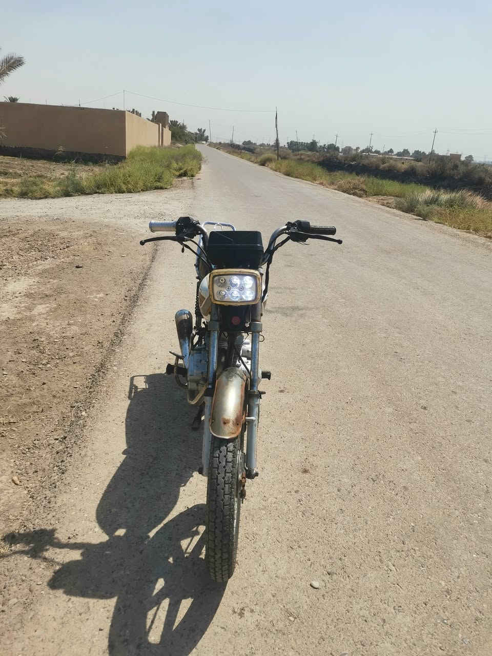 السلام عليكم دراجة خمسه كير موديل ٢٠٢١ بدون أوراق محرك جديد أخرس شلعة تخبل لاصرف لادخان نكرة تحتاج فقط باتري كهربائيات كلها شغالة بس بيها نقوصات بسيطة اشاير
السعر ٢٥٠وبيها مجال
مكاني بغداد البياع الشرطة الخامسه *********** بي وتساب
