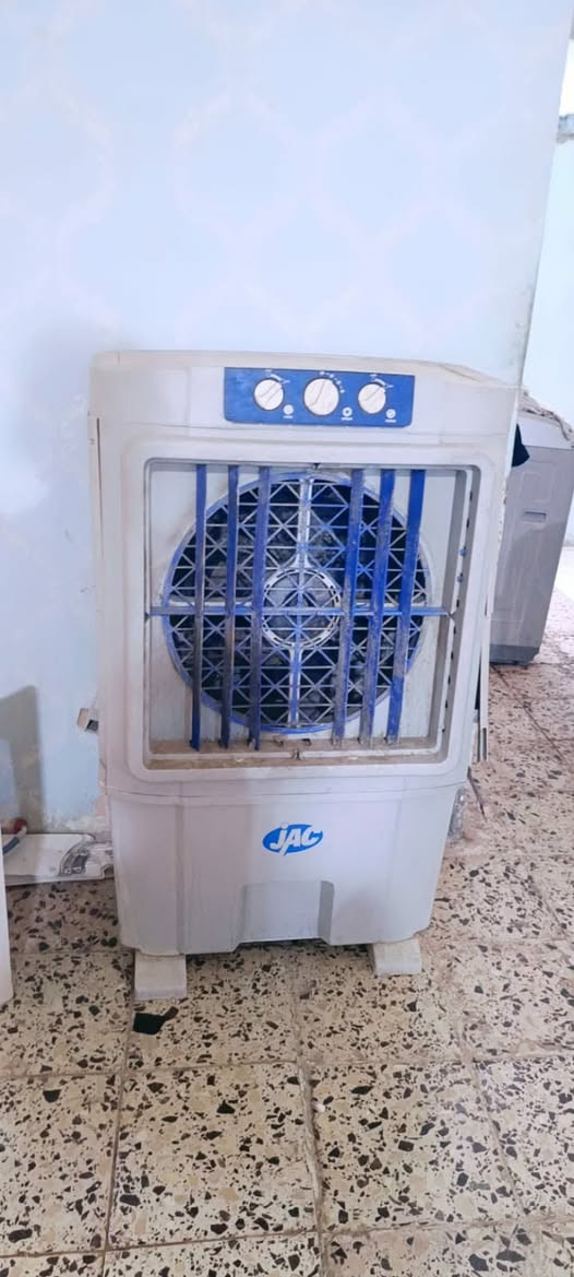 غراض للبيع بسعر مناسب العنوان ديوانيه ام الخيل
