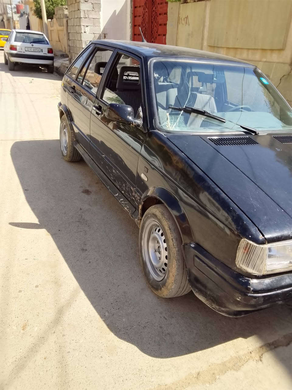 سياره سيات للبيع
شرط التحويل باسمي سنويه 31
سياره بيها. رخاوه كابون موجود 
سعرها 15 رقم الهاتف ***********
