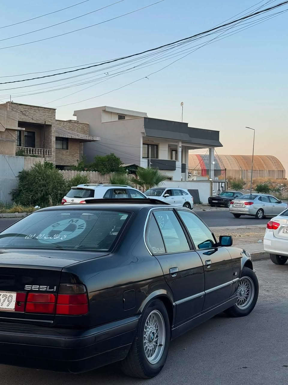 بيام 525
مكينه فانوس 
مصبوغه عام جماليه فقط بدون دعم. 
تبريد شغال 
كير توماتيك شرط
مكينه بيها اثر صرف 
60 $ وبيها مجال 
يوجد بيع وشراء السيارات المتضررة والجديدة داخل هذه
الصفحه للستفسار وتواصل على رقم ***********
***********
