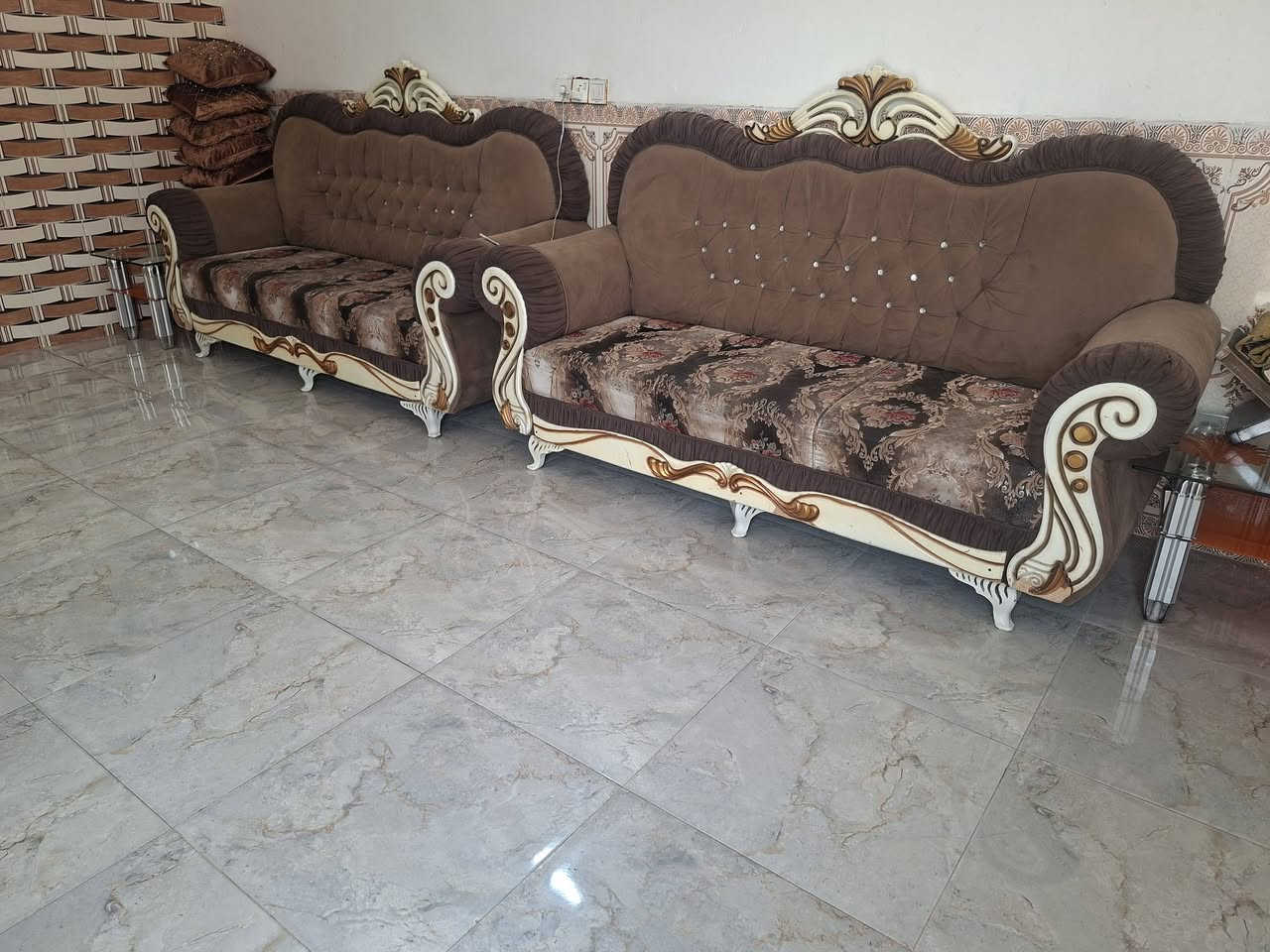 سلام عليكم تخم ١٠ مقاعد البيع بل حكيم  سعر ٣٥٠ ستفسار ***********

