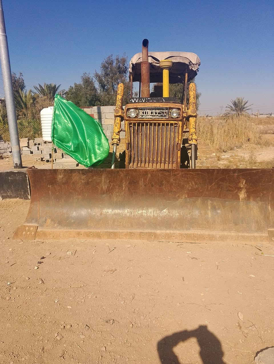 للبيع كوماتسو رقم بغداد واسط قضاء العزيزيه/***********/***********
