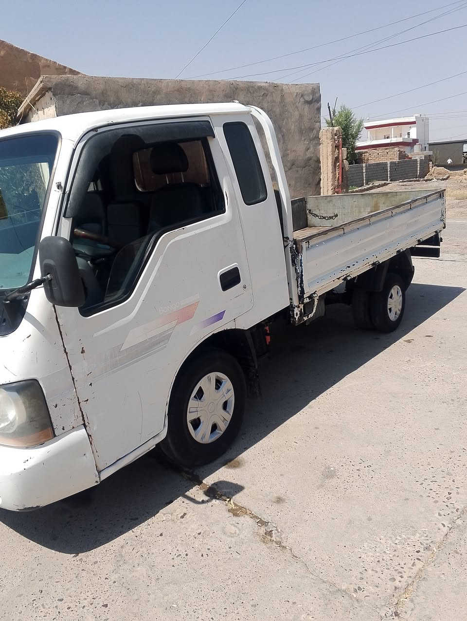 السلام عليكم كيه ام عيون للبيع موديل 2002محرك گير اكسن شرط السيارة ماناقصهة أي شي السعر 31وبيها مجال شي قليل الاتصال على هاذا الرقم ***********
