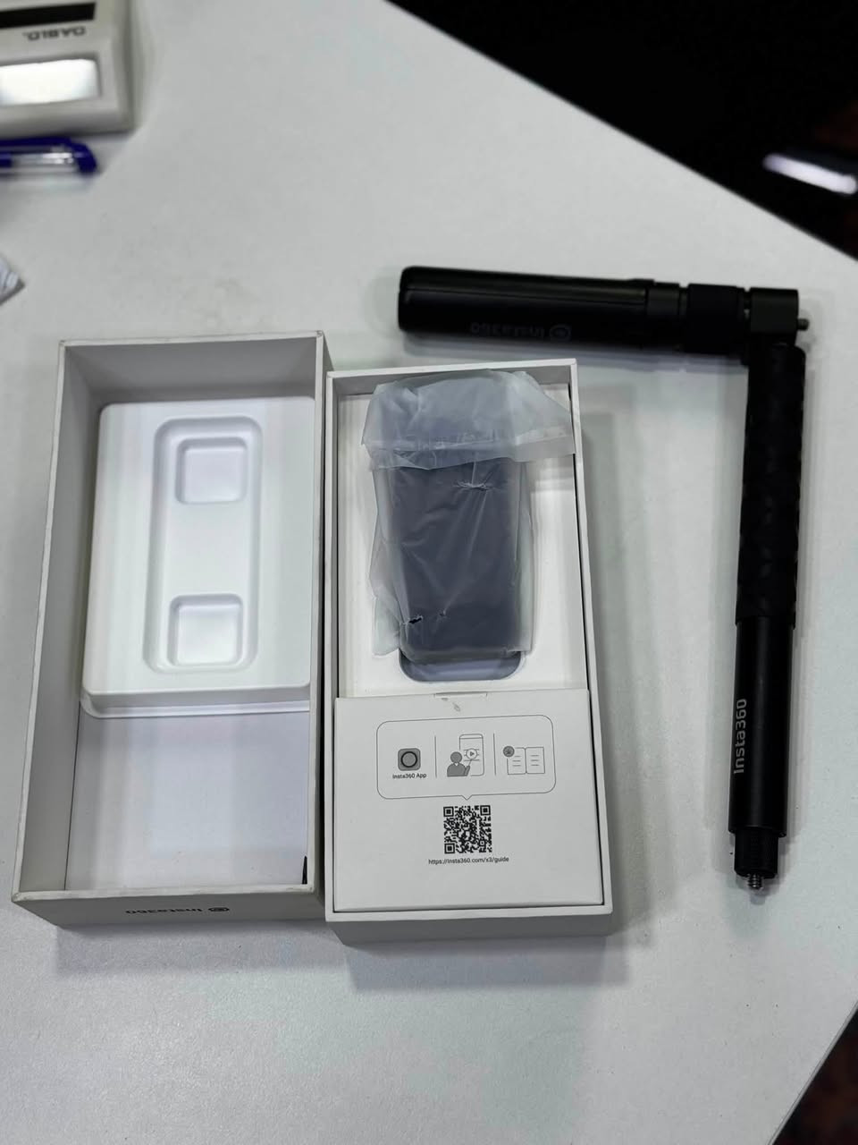 #daste_dw_مستعمل
———————————
#insta360 X3 & stand & selfie stick 
Clean 95%
