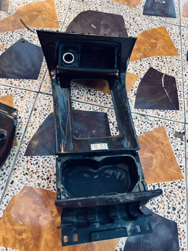 قيم وأخذ ‭***********‬
