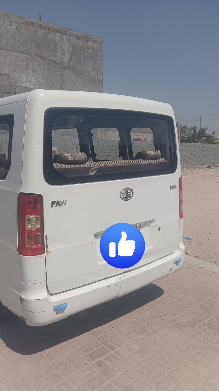 السلام عليكم ورحمه الله وبركاته للبيع
فاو خشفه 10 راكب V80L 2015 

سياره كير مكينه جدد باتري جديد غرفه مدوشمه بطاين جدد شوف العين 

ميكانيكها مكفول كهربائيات شغاله سعر 34 وبيه مجال  مصفره تاخذ مني كبل تحول 

المكان كربلاء المقدسة 
***********
