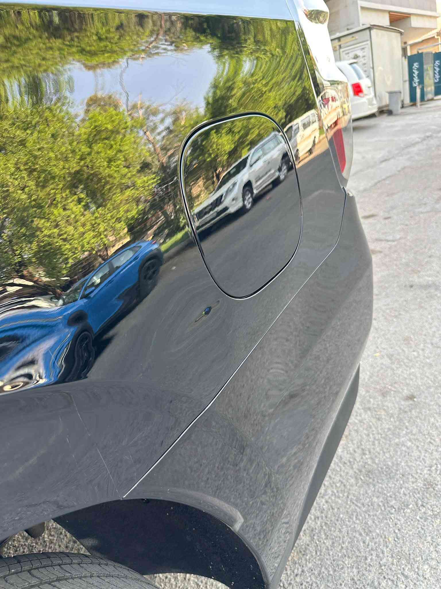 السلام عليكم تاهو LSوكاله المنصور موديل٢٠٢٣ماشيه ٢٧الف كيلو بوضع الزيرو مكفوله كفاله عامه بيها رصعه صغيره فقط قرب باب الوقود موضحه بالصور السعر 43 وبيها مجال بسيط للاستفسار ***********

