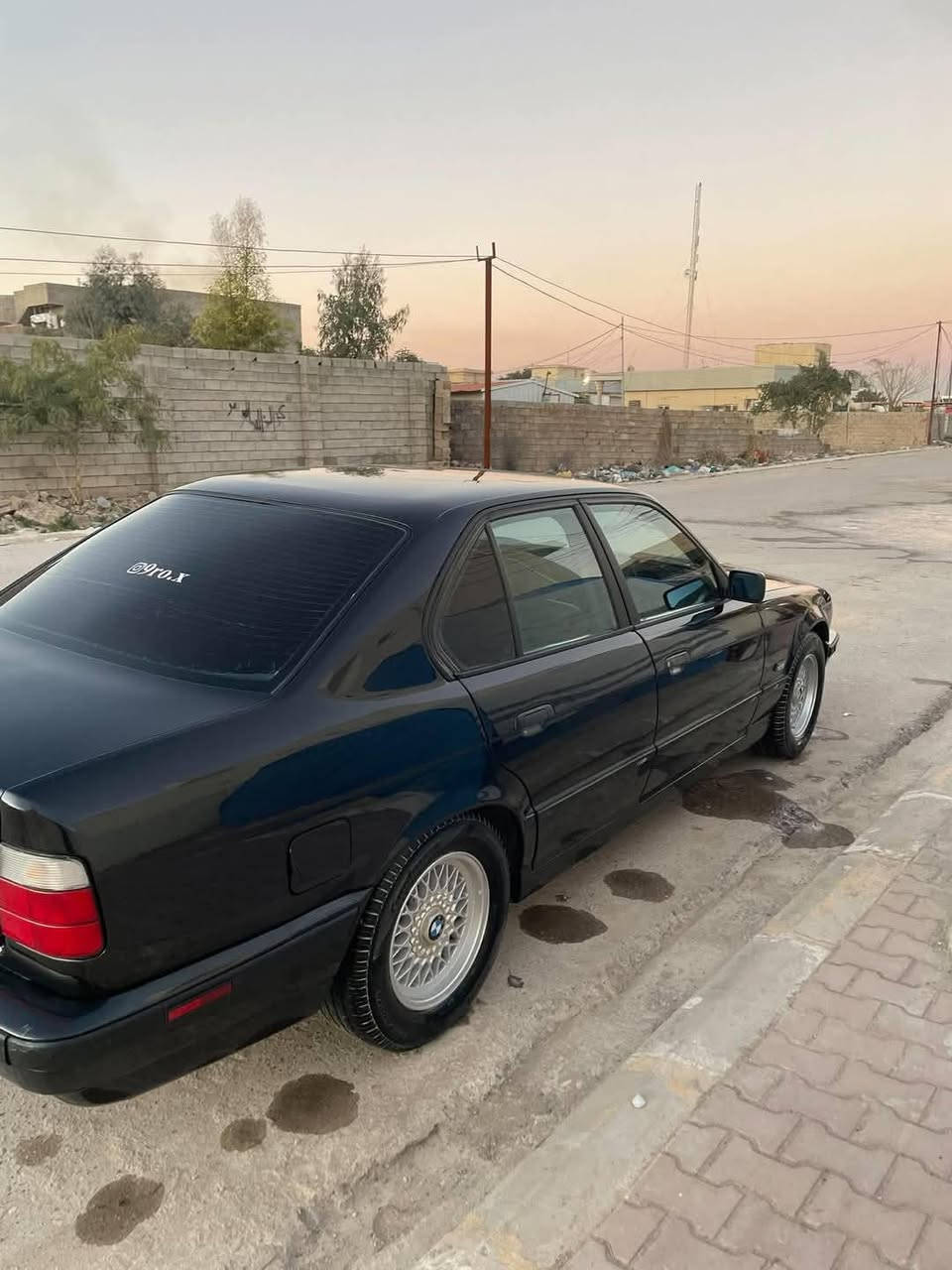 مكلف بنشر
  
525اصل وفصل موديل92
صدر تعبان شويه كير مكينه 
رقم اربيل وكاله عامه بسمي 
تخم تايرات جديد هويل خليه اصلي تخم داخلها اسود جديد جلد صاج ملكي 
عليها غرامه 5اوراق تنزل من السعر
رايدها ب63 وبيها مجال
 مكاني صلاح الدين تكريت
رقم ***********

نص مكتوب في الصور:
- @9ro.x
