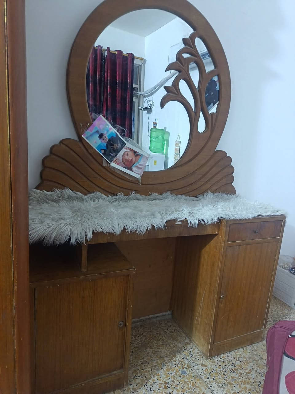 غرفه اخشاب للبيع  ***********
