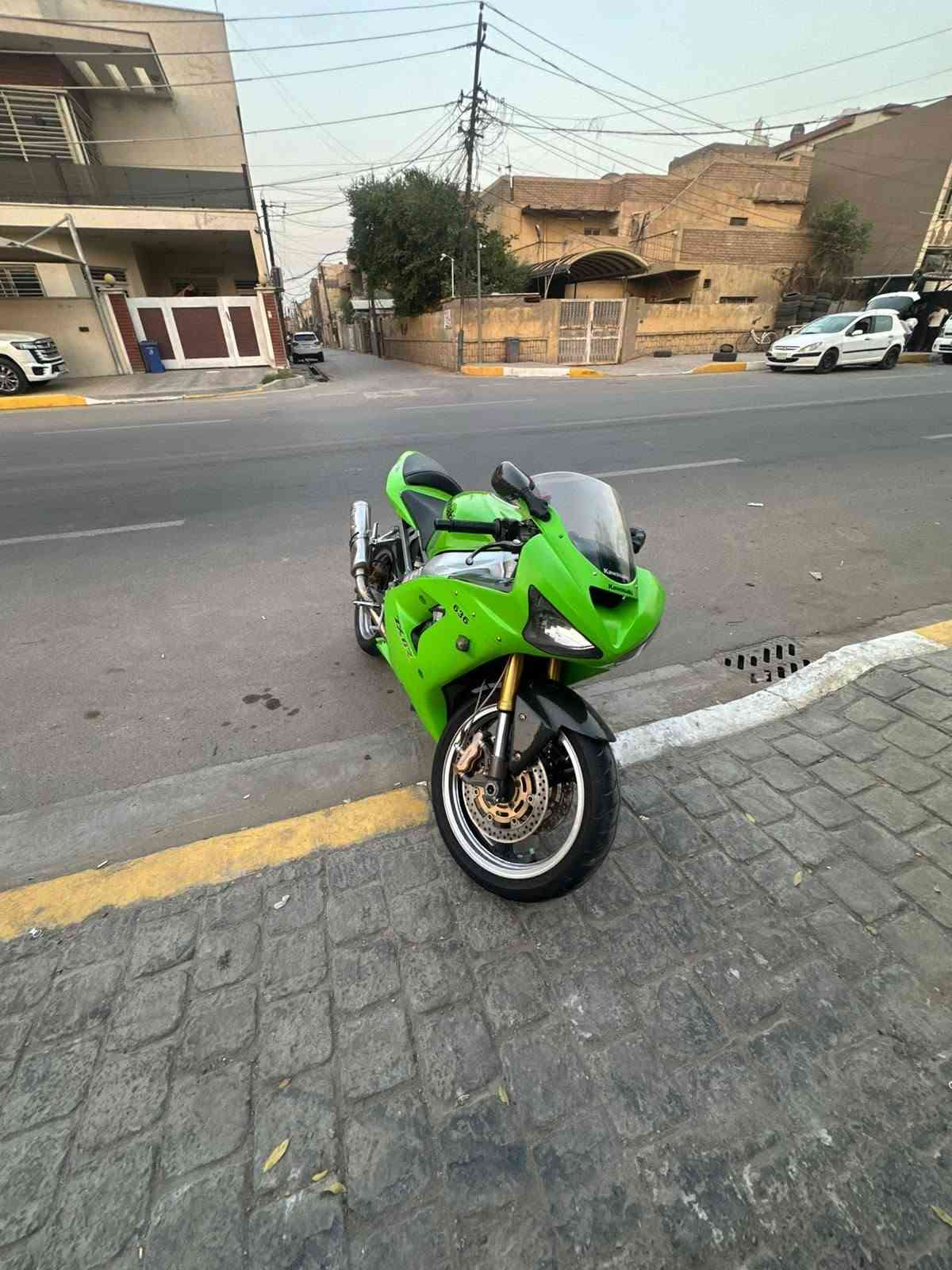 ٦٣٦ • ٢٠٠٤ • كاربون