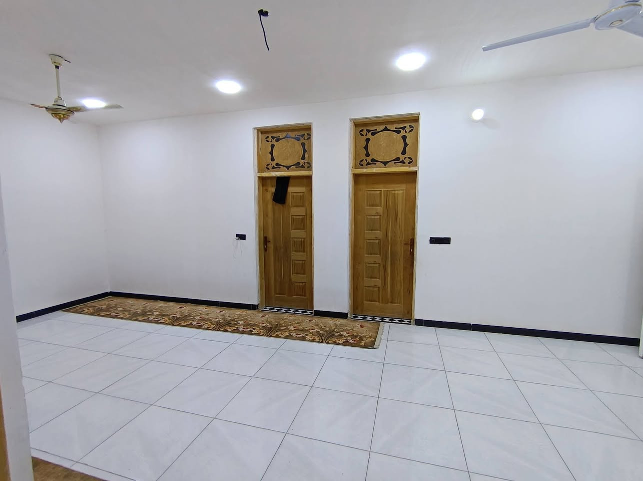 سلام عليكم بيت للبيع مساحه 250 سند 25 بيت كدامك تفاصيله عنوان حله بابل قريته برنون قرب سيطره لاثار حي المرتضى ***********
