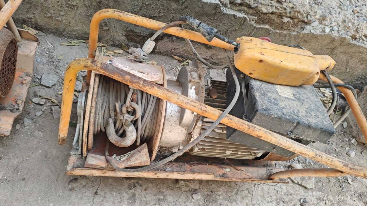 ونجات للبيع اخر متروكات قبل فتره جانن شغالات هسه من  اشغلهن يسون صوت ون يعني لو دهن لو تنضيف  عدد 3 السعر 400الف كلهن  قفلهن ومكانهن بغداد للتواصل ***********
