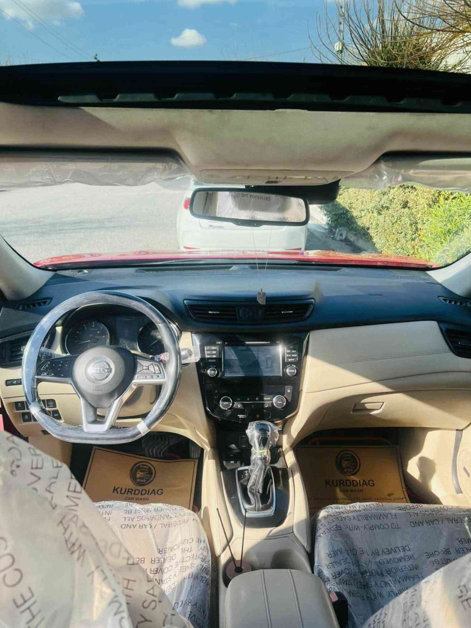 🔴 NISSAN X-TRAIL 2018
فول مواصفات - بانوراما

المواصفات:

1️⃣ بانوراما
2️⃣ دبل اكسل4*4
3️⃣ 3 نظام قيادة
4️⃣ رادار امامي
5️⃣ رادار خلفي
6️⃣ رادار مرايا (نقطة عمياء)
7️⃣ صندوق شفط كهربائي
8️⃣ كشنات تدفئة
9️⃣ ستيرن تدفئة
🔟 داخل اسفر جلد خمس كاميرات هوايه بي موسفات

حالة السيارة:

🔹 موديل: 2018
🔹 ماشية: 130 الف
🔹 صبغ: 6 قطع صببوغ بدون ضربه قويه بچم وراء كبس ايرباك بص تكم قماره شبر باررد سياره خليجيه
🔹 
🔹 رقم: اربيل

السعر: 137 ورقة
المكان: اربيل

📞 ***********
📸 أربيل, العراق
