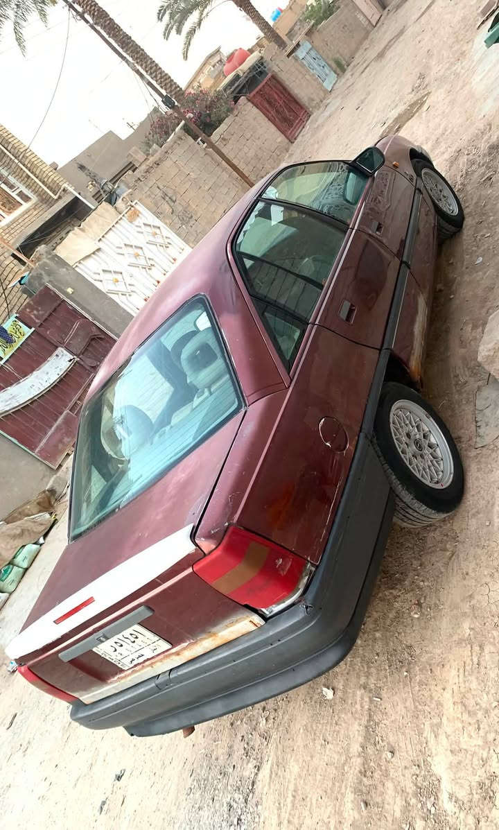 للبيع اوبل وميكا موديل 1989 كير مكينه خير من الله مكينه 2400مكفول صدر امامي جديدي دبلات جدد ستوني مبدله ماصار يومين العنوان بغداد قرب بسمايه استفسار *********** السعر 23 وبيهه مجال حك الجيه
