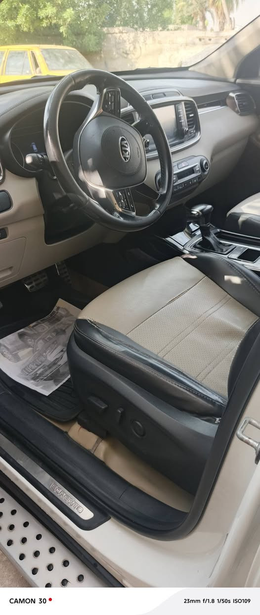 متاح سورنتو موديل 18 رقم بغداد 6سلندر ماشية 120ويل 19بنراما سيارة بأسمي مكفولة من كلشي فقط بالبنيد على كد شبرين السعر230ورقة مكاني بغداد الكرخ ***********

نص مكتوب في الصور:
- CAMON 30 • 23mm f/1.8 1/329s ISO50
- CAMON 30  23mm f/1.8 1/241s ISO50
- CAMON 30  23mm f/1.8 1/50s ISO109