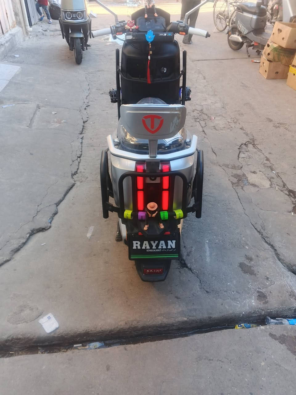 موطور وحش الكون للبيع ابو الدرع فول مواصفات كلو شرط عل فحص السعر 1250000مليون وربع بي مجال اني مكلف بنشر هذا رقم صاحب الناطور اتصل على رقم ***********///بي واتساب موصل ايسر اتصل ودالل ***********//بي واتساب موصل ايسر اتصل ودالل على رقم موبايل
