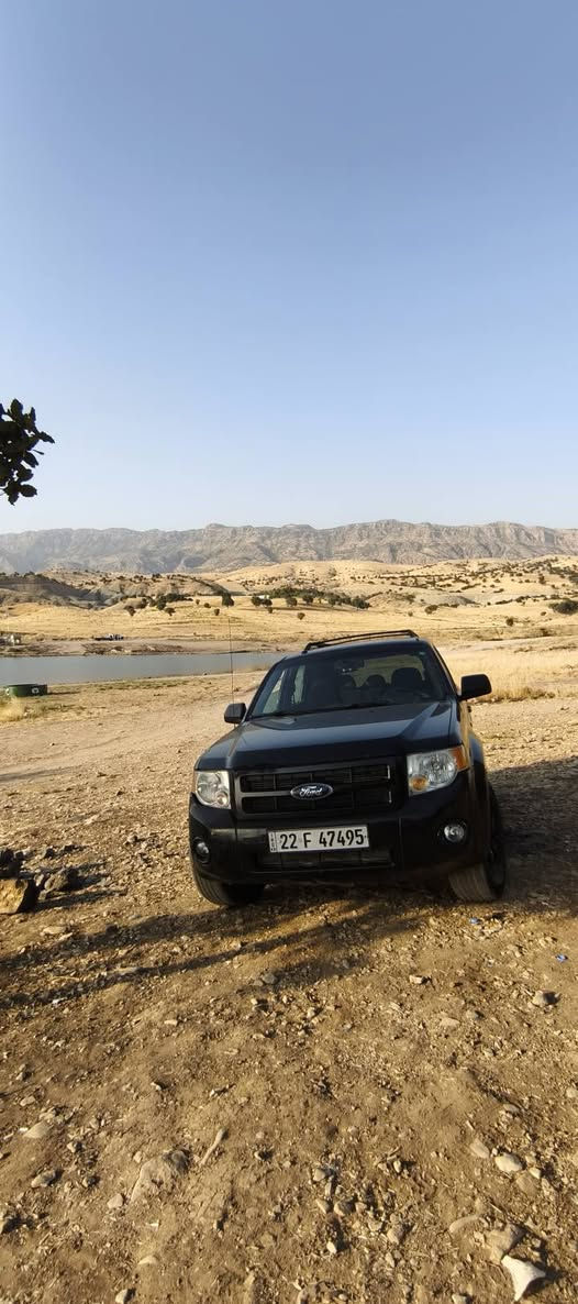 فۆرد اسکیپ 2008 لیمتدی فول مواصفات 
شەش پستن 
کوشن جلد
کوشن کارەبای
کوشن هیتر 
سەقف سلایت 
دەبل اکسل 
بێ سبوخ 
یەک پەلە ساردی هەیە 
294000 رۆیشتیە 
سعری82
رەقەم تەلەفۆن ***********
*********** أربيل, العراق

