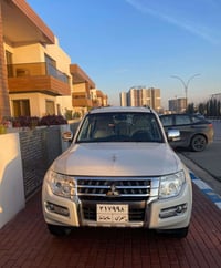 باجيرو موديل 2019 من دون حادث او صبغ ماشية 55 الف فقط المواصفات محرك 3...
