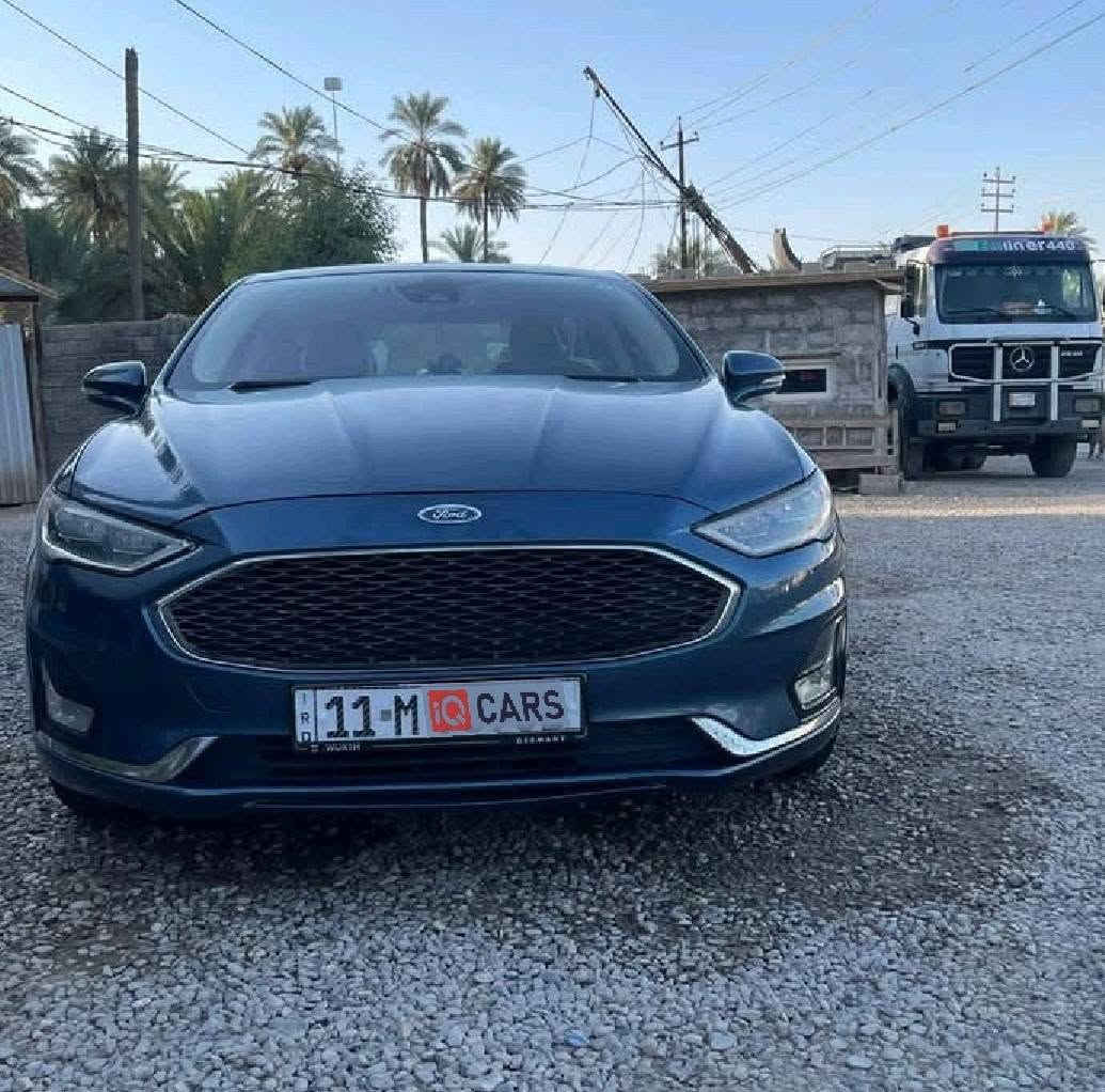 السلام عليكم
فورد فيوجن موديل 2019 
 1500 تيربو 
للبيع السعر 120 ورقه وبيه مجال 
للاستفسار ***********
المواصفات مذكوره بالمنشور 
لون نيلي

نص مكتوب في الصور:
- مواصفات الكاميرا الخلفية التحكم على المنحدرات مستشعر وقوف تدفئة المقاعد تبريد المقاعد فتحة السقف بصمة مراقبة النقطة العمياء شاشة 6 وسادة هوائية نظام فرملة الطوارئ المصابيح الأمامية ليد مصابيح زينون الأمامية أبل كاربلاي إنارة محيطية لوحة قيادة رقمية التشغيل عن بعد AWD