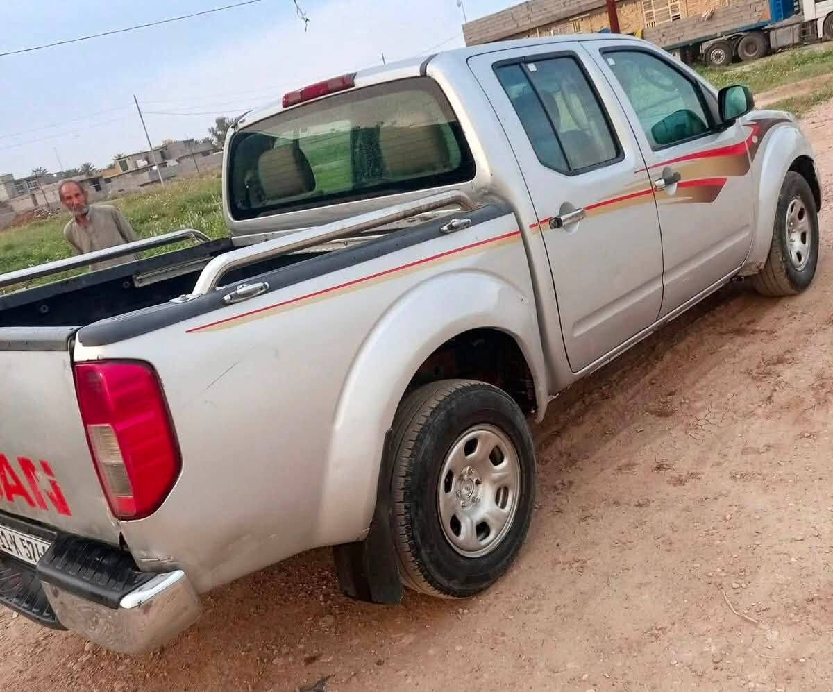 نيسان نيفارا  2005  محرك محور VVT3000  گير أتوماتيك بأسمي رقم بغداد دولي تحتاج قليل من الترتيب السعر 65$ رقم الهاتف ***********
