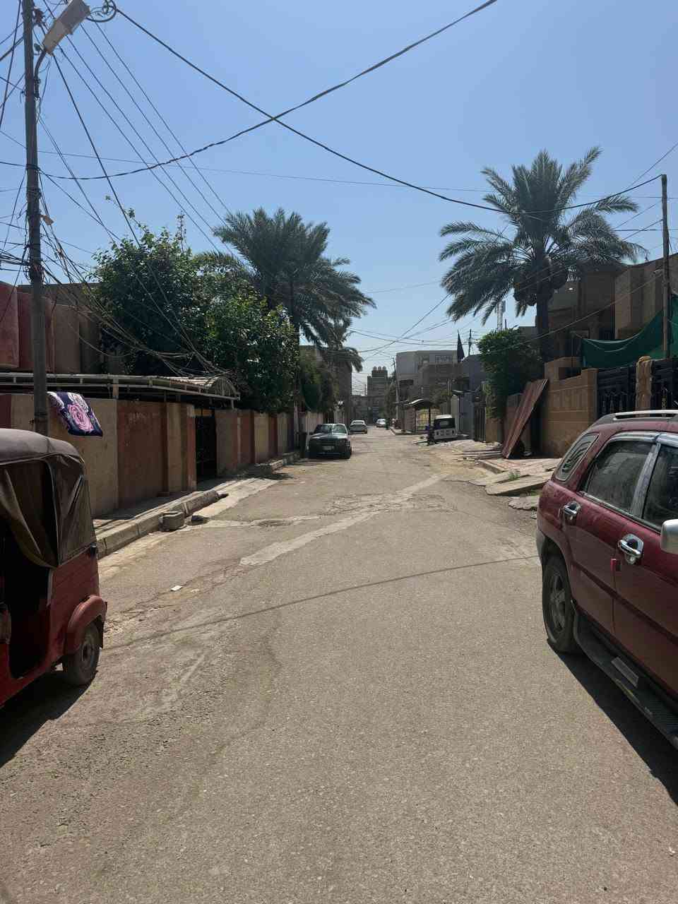 عقار سكني للبيع – بعقوبة / التحرير
للبيع قطعة أرض سكنية ضمن أفضل بلوك في منطقة التحرير – بعقوبة.

▪️ المساحة: 100 متر مربع
▪️ واجهة على شارع بعرض 10 أمتار
▪️ الشارع مؤمّن بالإنارة
▪️ خدمات كاملة (ماء، كهرباء، صرف صحي)
▪️ الطابو: ملك صرف

✔️ الموقع مناسب للسكن أو الاستثمار، ضمن منطقة هادئة ومخدومة بالكامل.

📞 للاستفسار: ***********
