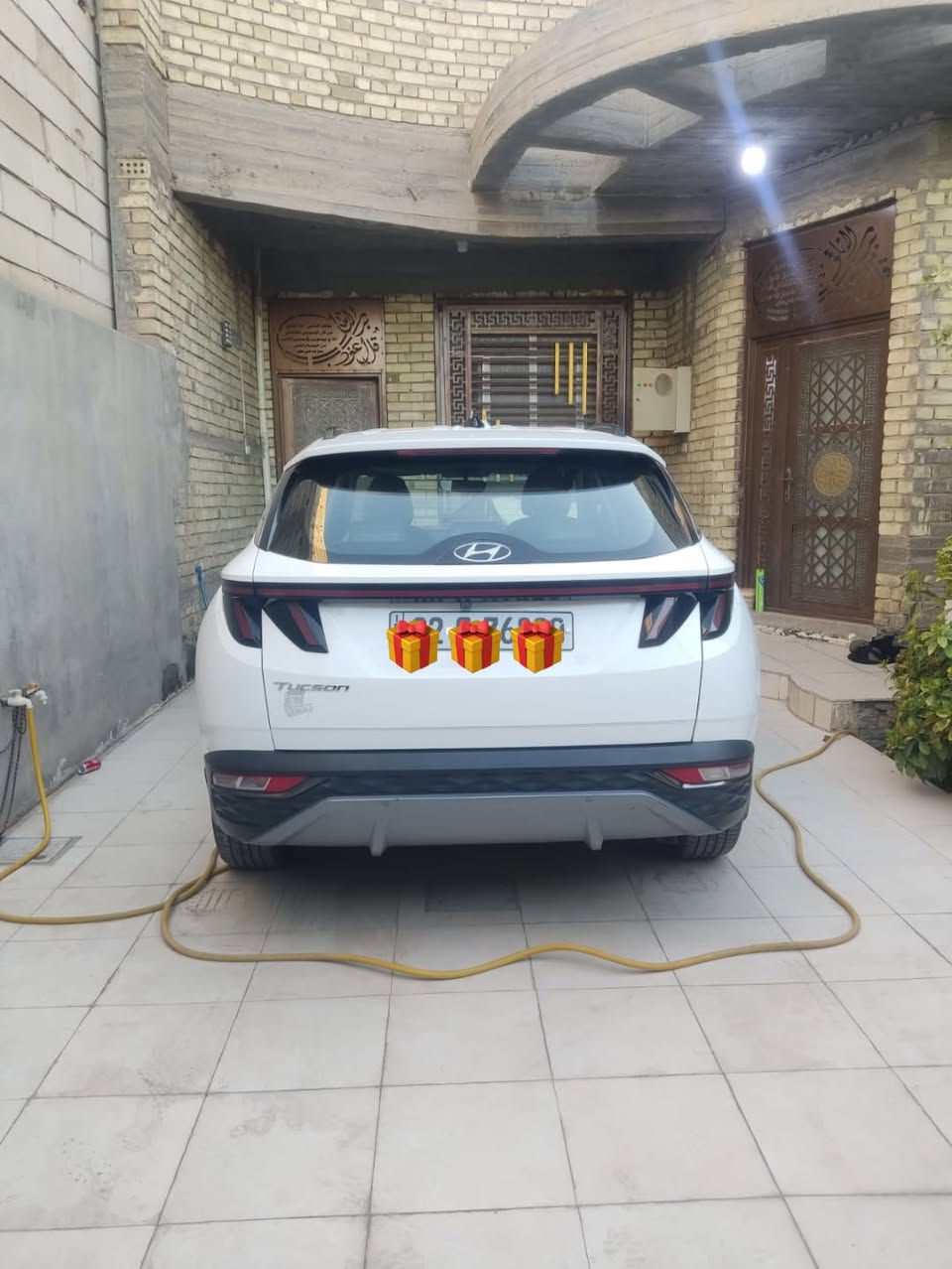 سلام عليكم
🔥🚘 للبيع توسان 2022 — خليجي مكفولة 🚘🔥

🇦🇪 خليجي مكفولة
📍 رقم دولي
📅 موديل 2022
🛣️ ماشية 75 ألف كم

✨ المواصفات:
• مكفولة خليجي
• كاميرا خلفية
• حساسات أمامية وخلفية
• مثبت سرعة
• تحكم ستيرن
• تشغيل بصمة عن بعد
• دخول ذكي
• تكييف قوي
• بلوتوث + USB-شحن لاسلكي
• داخلية نظيفة جداً
• سيارة مرتبة ونظيفة وتستاهل

❌ عدا بانوراما

🔥 سيارة خليجي مكفولة، رقم دولي، ومواصفات حلوة — جاهزة
العنوان / طويريج

💵 السعر: 195 ورقة وبيها مجال
🤝
الاستفسار على الرقم /*********** غير متواجد على الفيس
